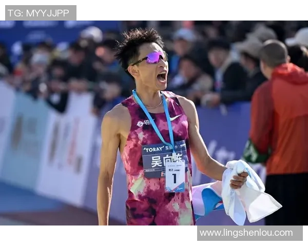 西安滑板队勇闯马拉松大满贯的奋斗故事与荣耀时刻